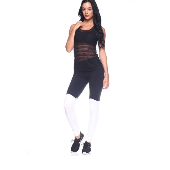 The Free Yoga Women's Two-Tone Leggings - Picture 2 of 4